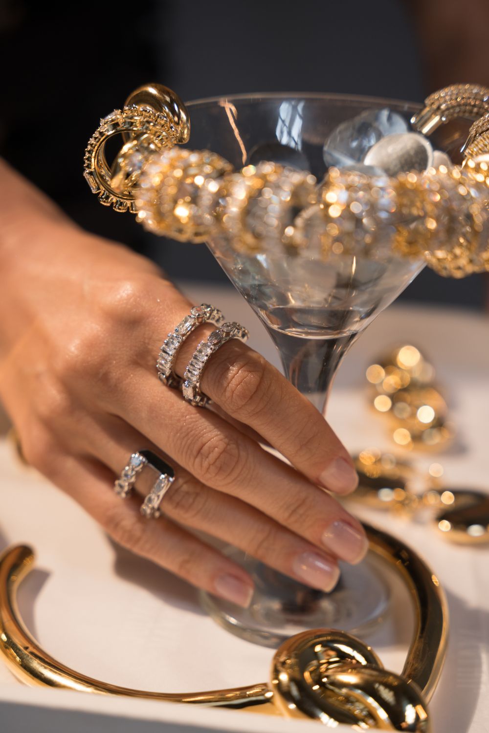 O que o seu acessório comunica sobre você (e por que isso muda tudo)