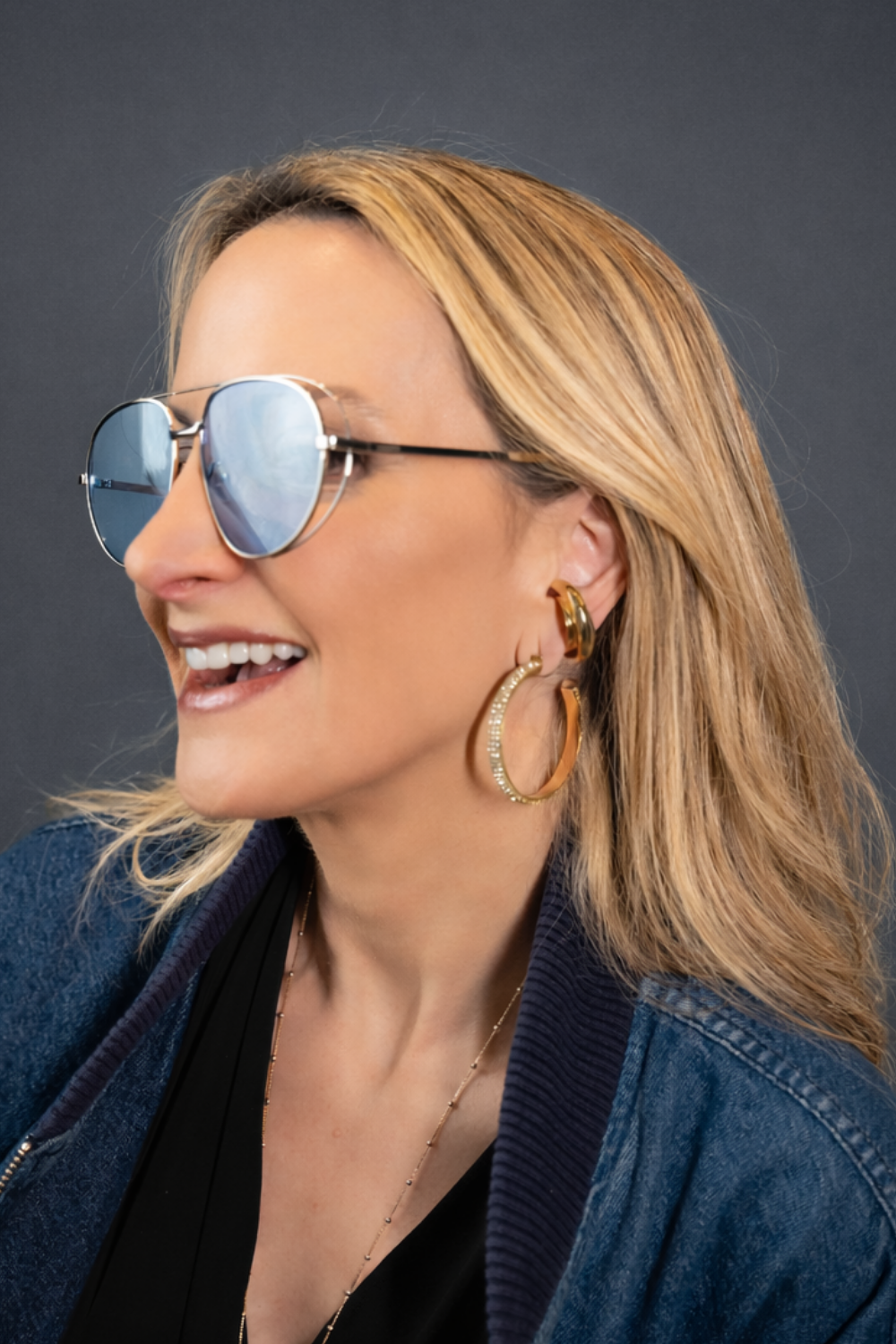 Brinco Argola Shine Presenza Dourado com Zircônias