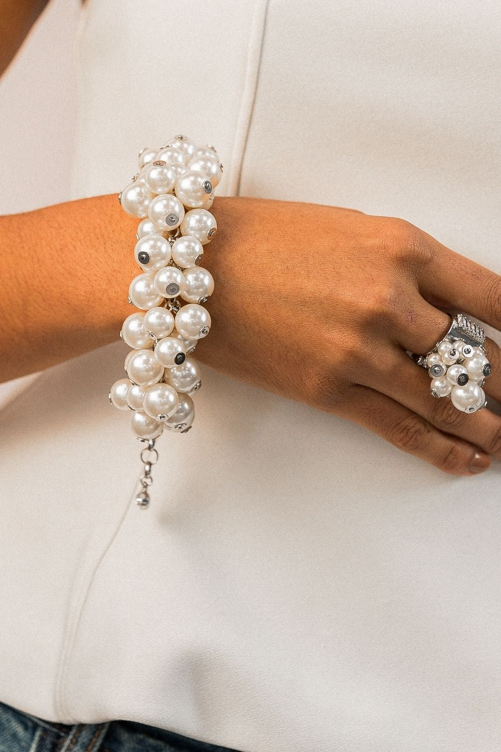 Pulseira de Pérolas Volumosa e Contemporânea – Angela