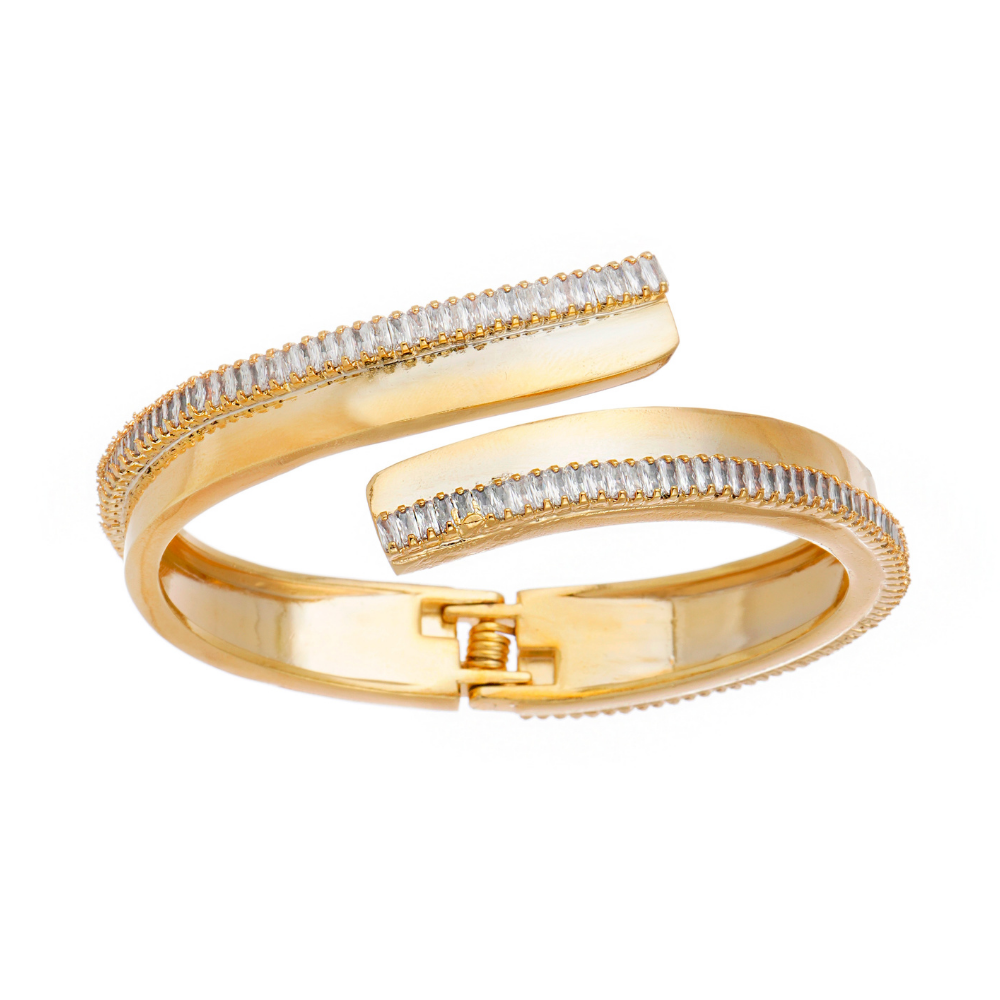 Bracelete Shine Dourado com Zircônias e Ajuste Flexível