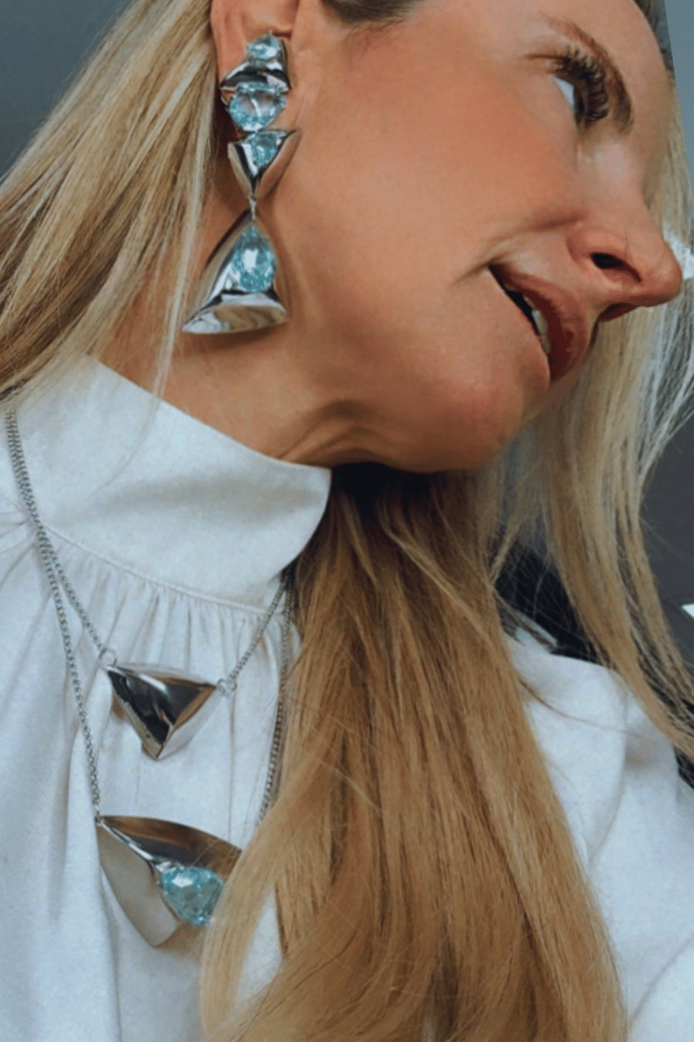 COLAR METALLO PRATEADO