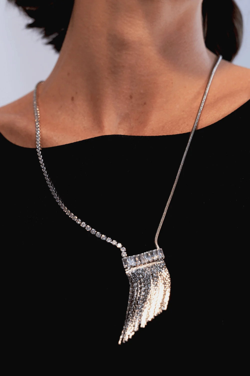 COLAR LONGO LUXO DOURADO