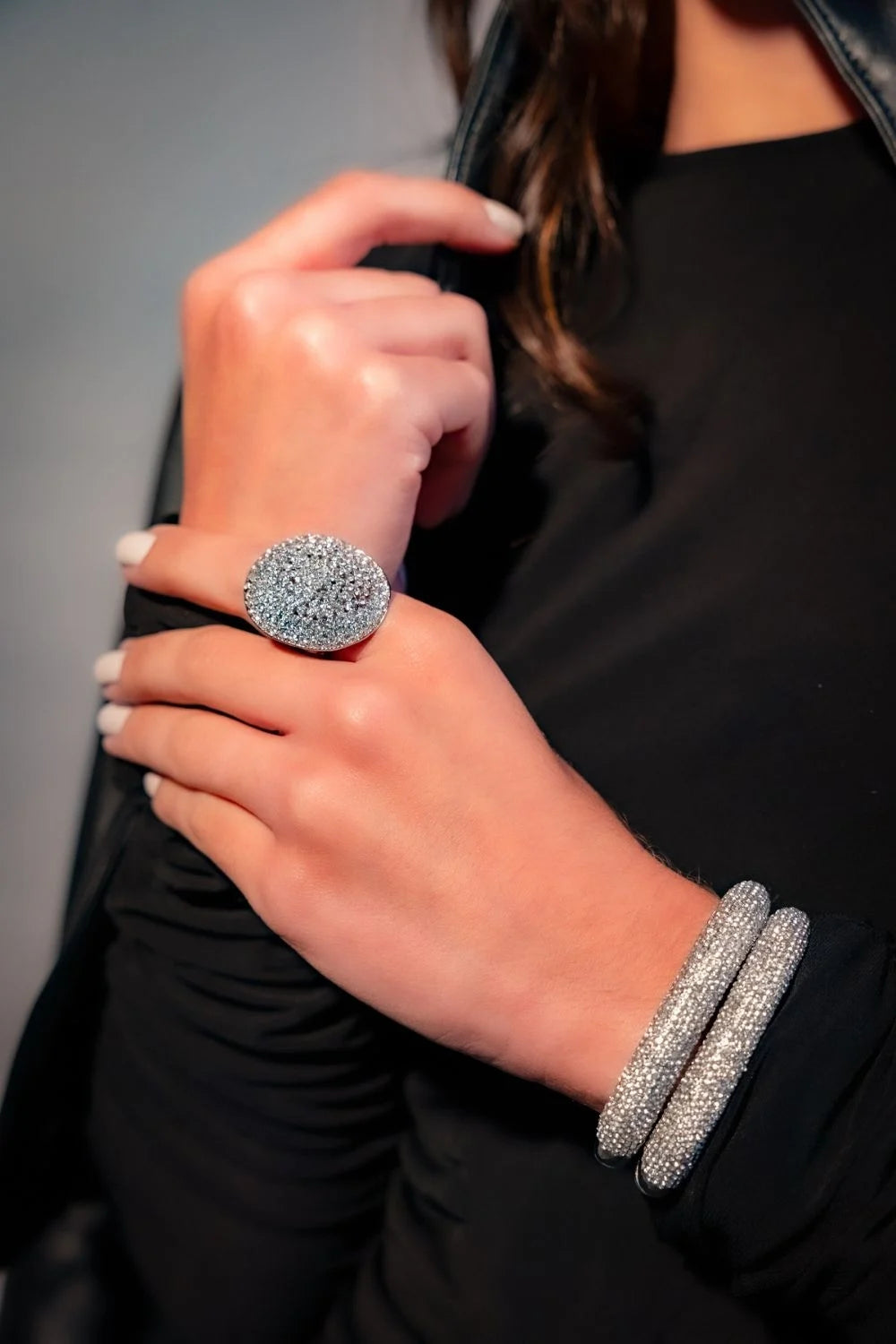BRACELETE CRAVEJADO SHINE PRATEADO