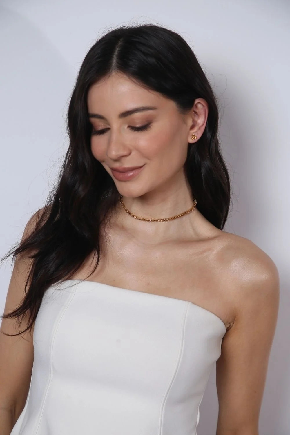 Choker Texturizada com Brilho Âmbar e Brinco Ponto de Luz Prateado