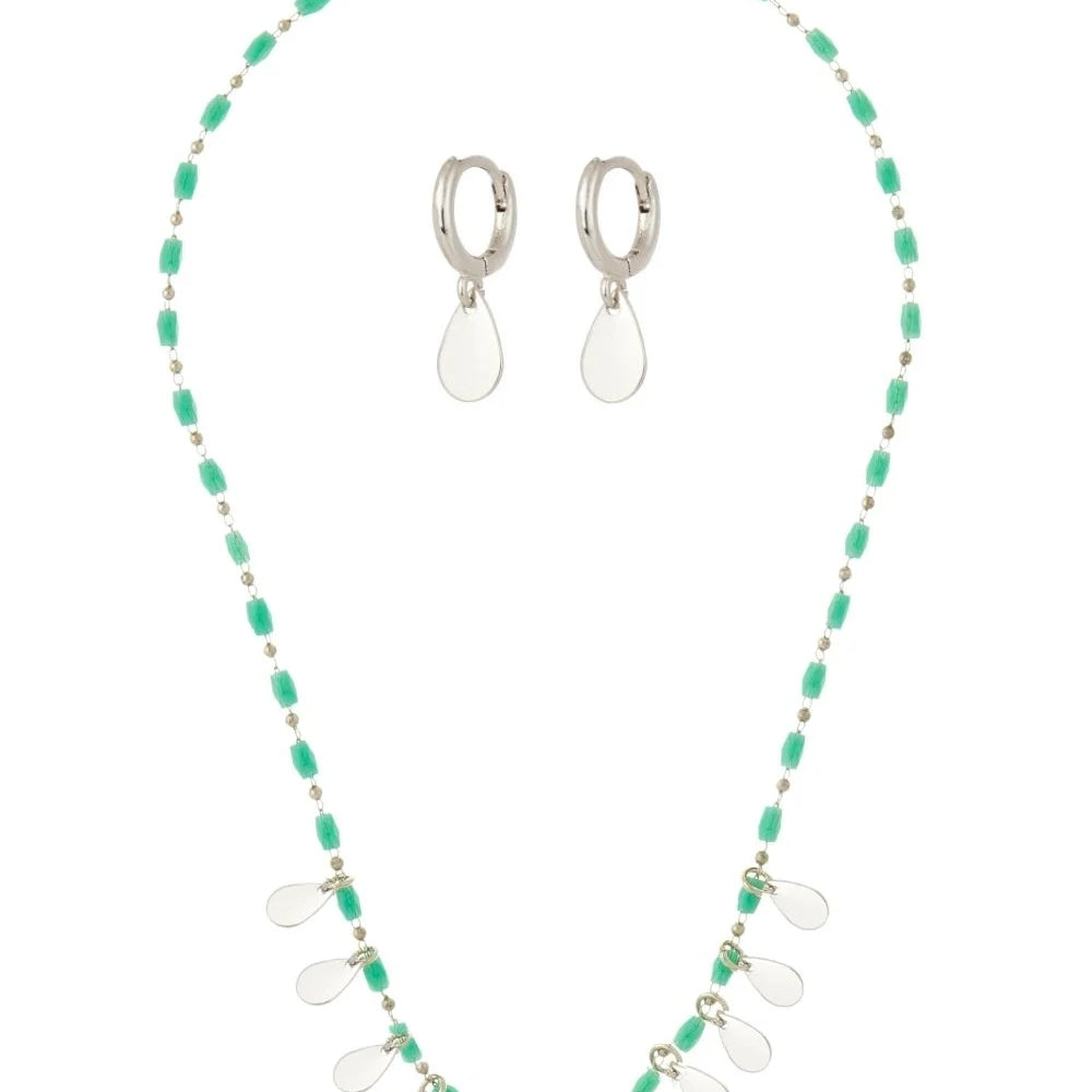 Kit Colar Canutilho Verde e Brinco Gota Prateado – Conjunto Delicado com Movimento