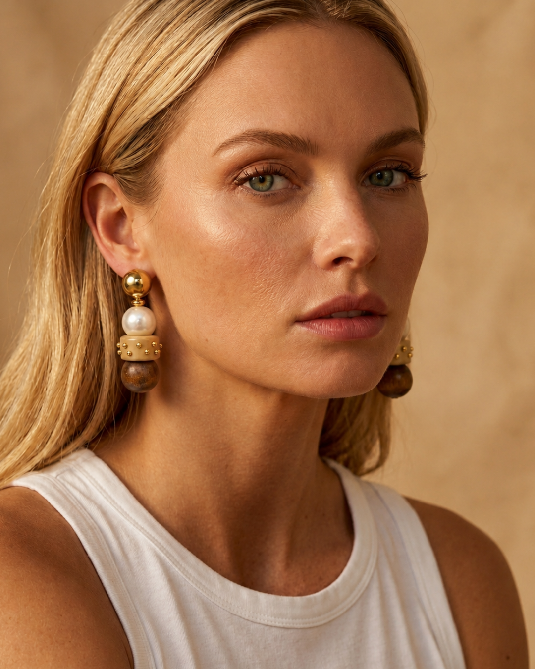 Brinco Longo Madeira Handmade Dourado | Western Glam