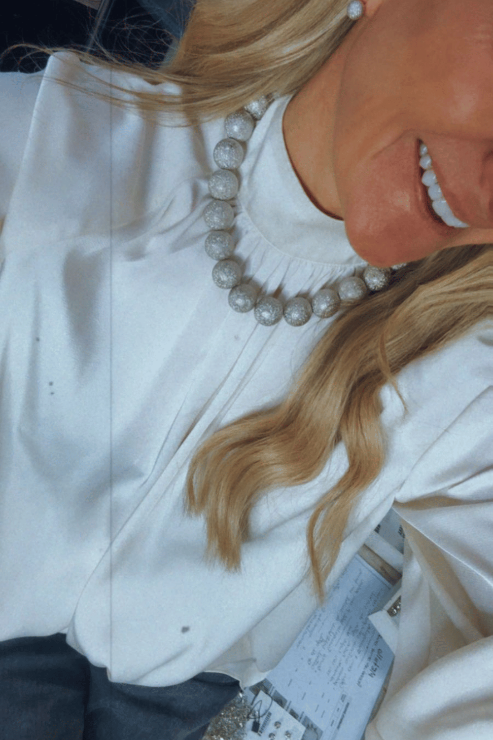 KIT COLAR E BRINCO ESFERAS METALLO PRATEADO