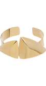 Bracelete Dourado com Canopla Triangular e Design Estruturado