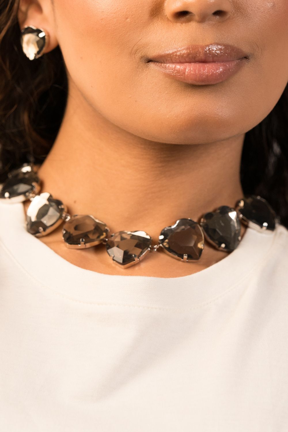 Colar de Corações Black Diamond com Pedras Lapidadas e Banho Prateado