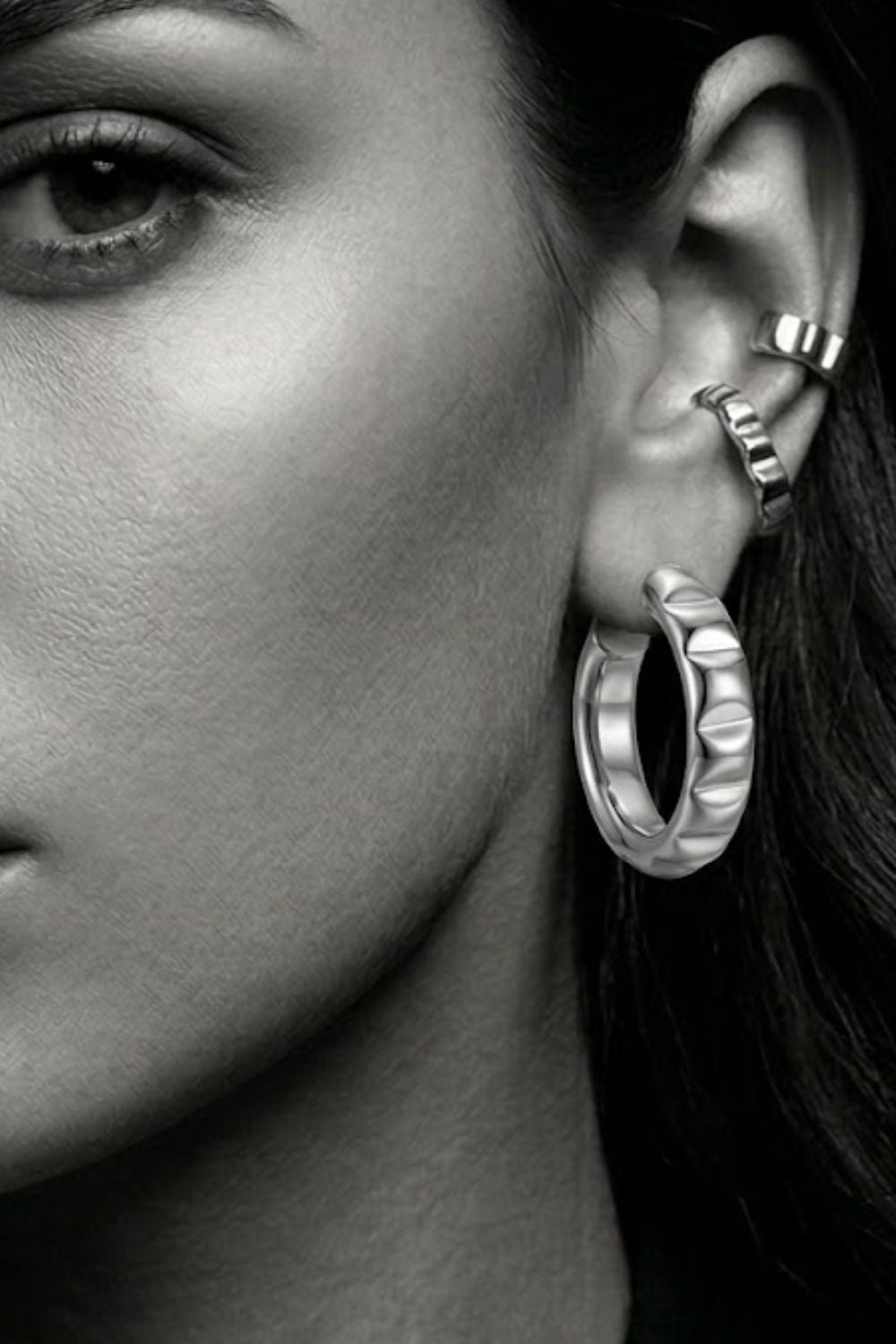 Kit de Argolas Prateadas com Ear Cuff | Trio Texturizado