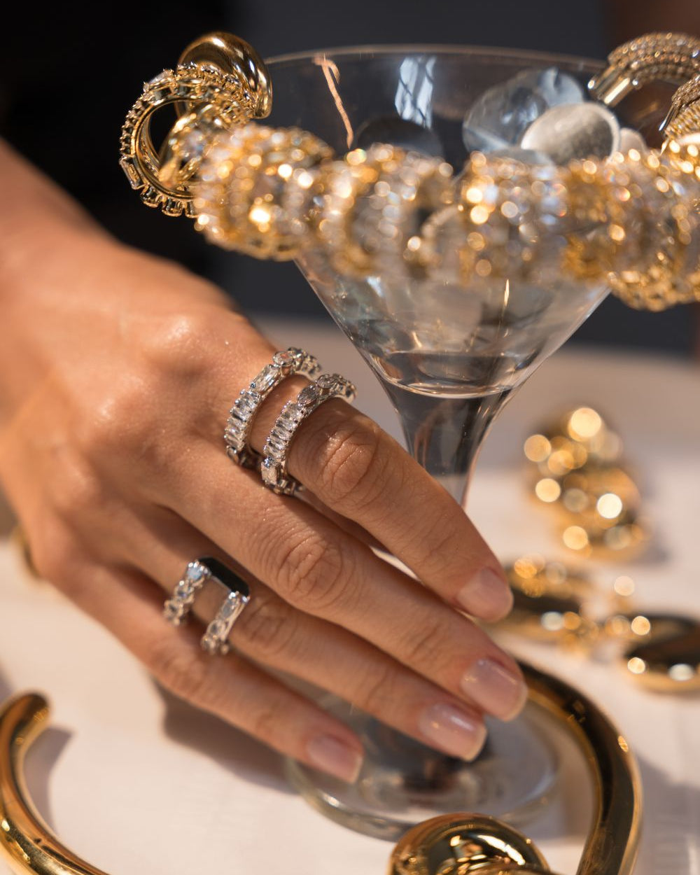 EAR CUFF ZIRCÔNIA REDONDO DOURADO