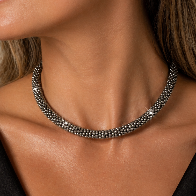 Colar Curto Grafite com Strass Hematite e Brilho Escuro Contínuo