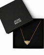 Colar Geométrico Dourado com Pingente Triangular Cravejado – Shine