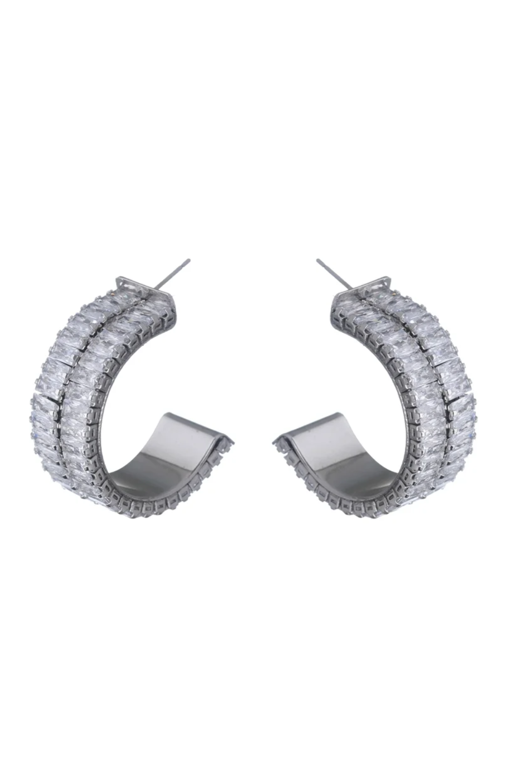 Brinco Argola Prateado com Zircônias – Argola Cravejada com Brilho Contínuo