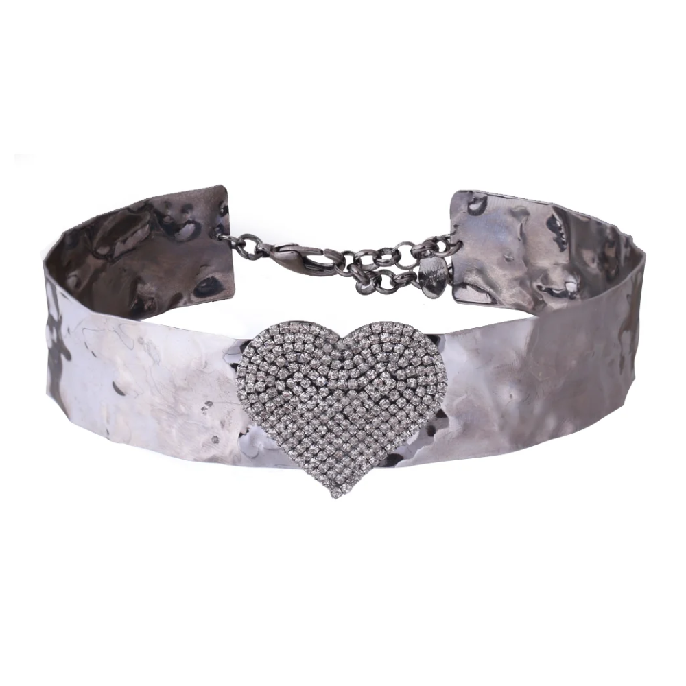 Choker Grafite com Coração Cravejado em Strass