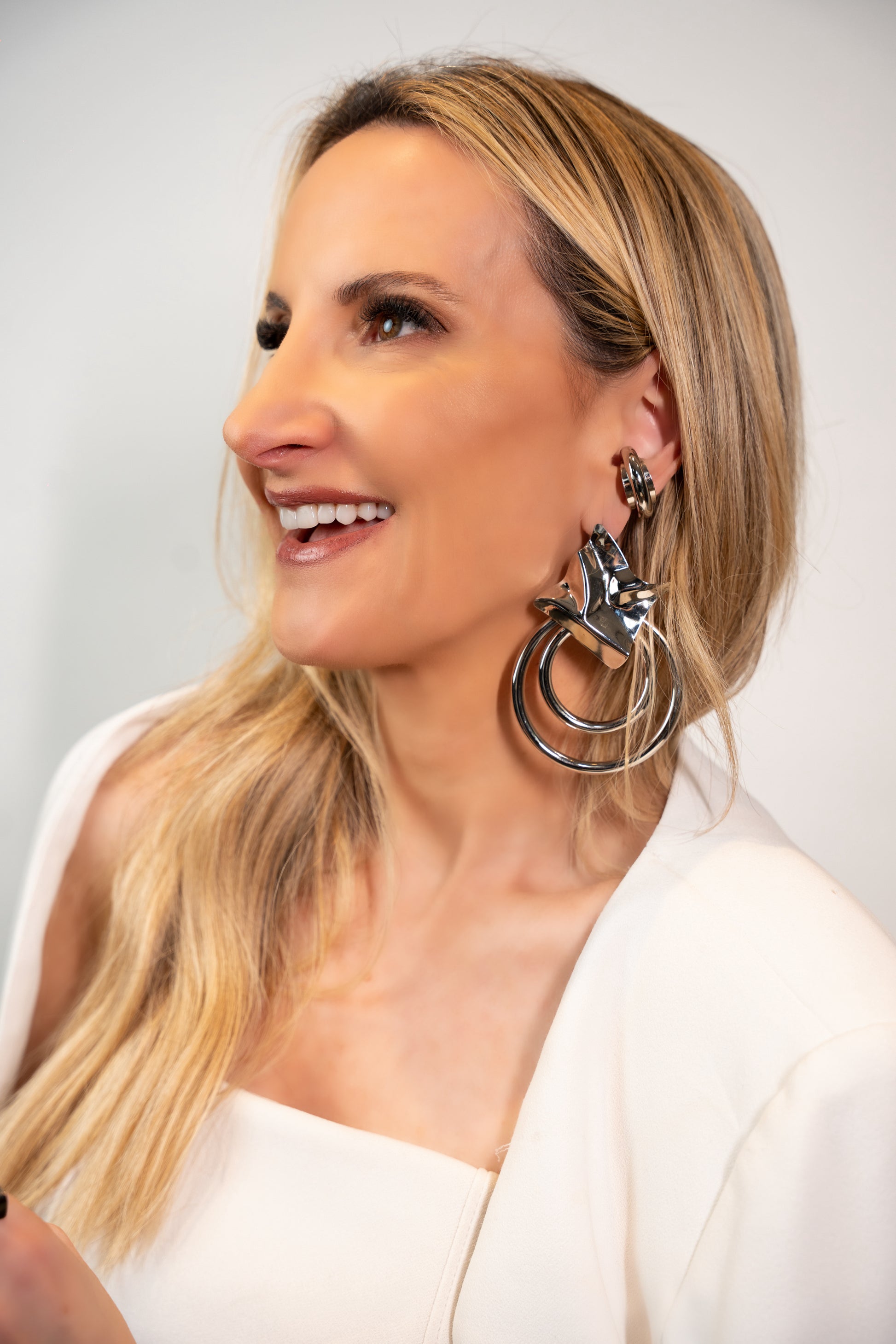 EAR CUFF DESIGN PRESENZA PRATEADO