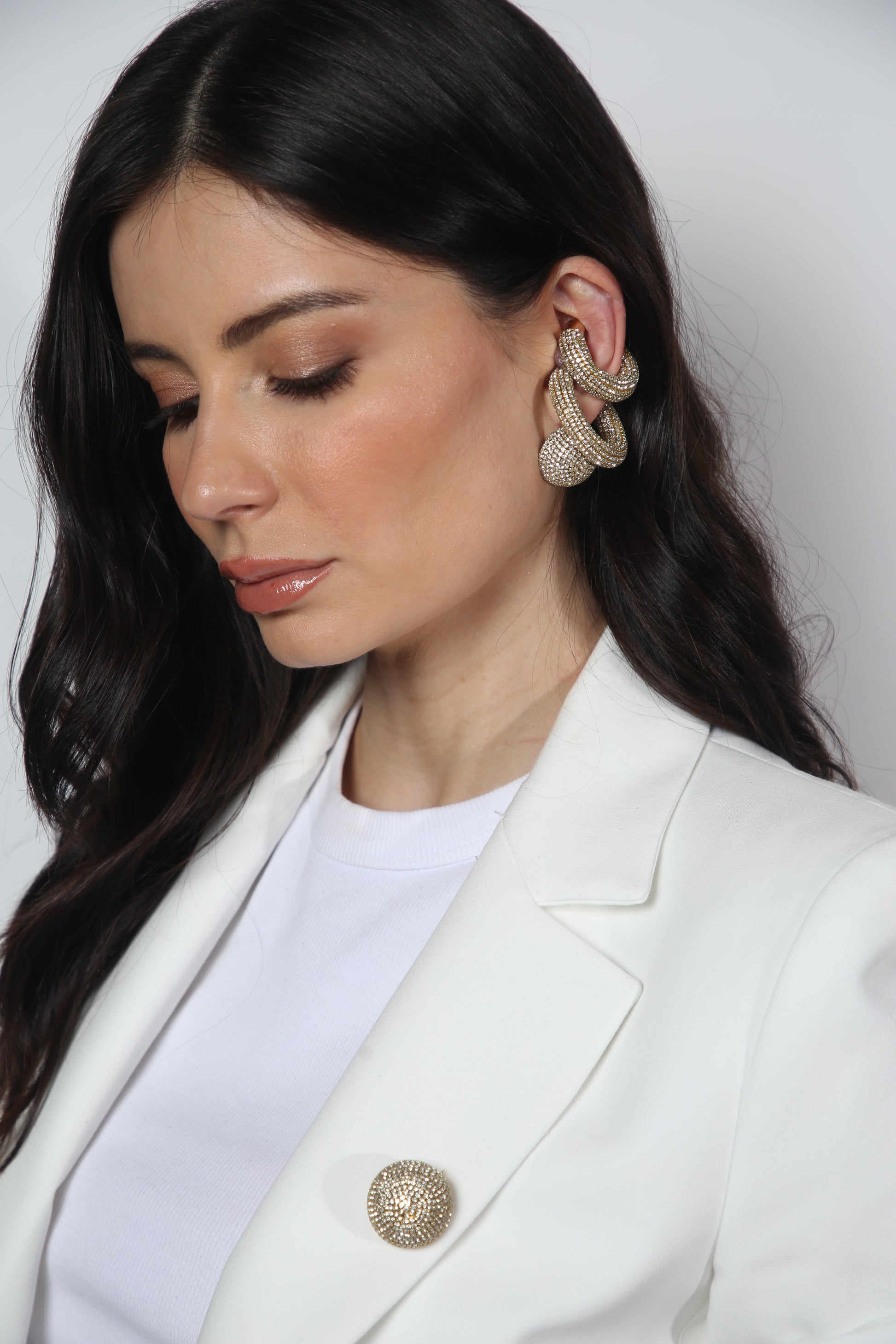 Broche Shine Dourado Cravejado em Strass